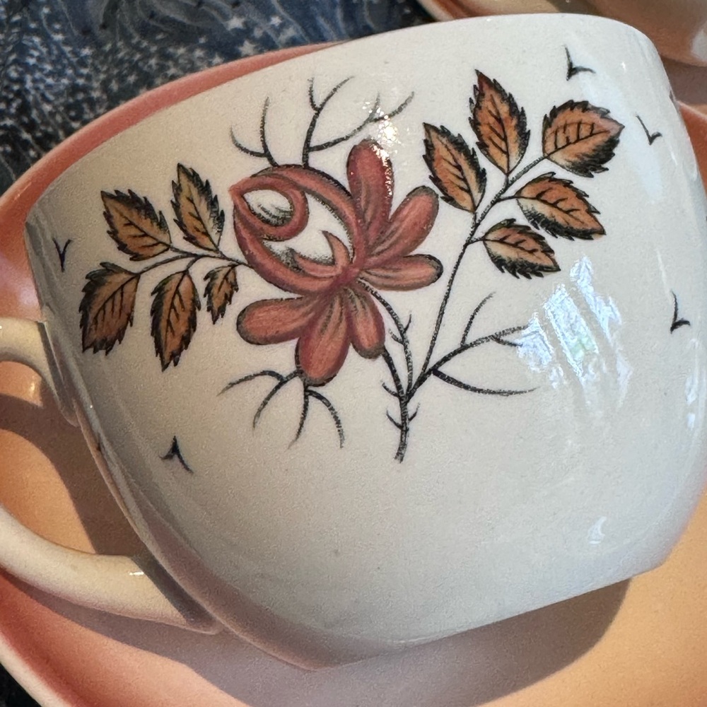 Wedgwood Etruria & Barlatton 6 tea cups and saucers - sunset pattern